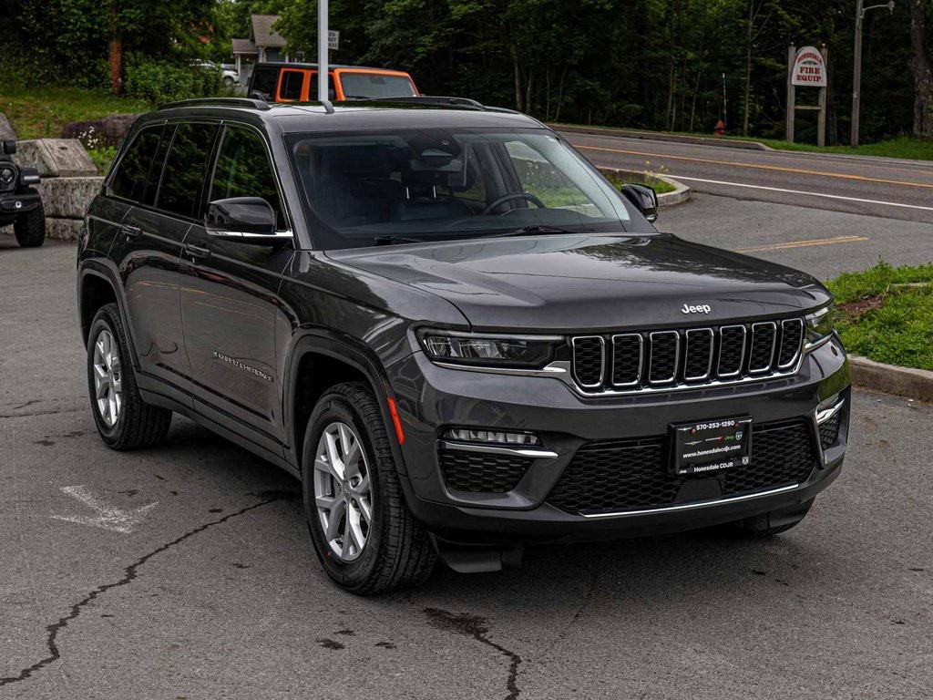 used 2022 Jeep Grand Cherokee car, priced at $30,890