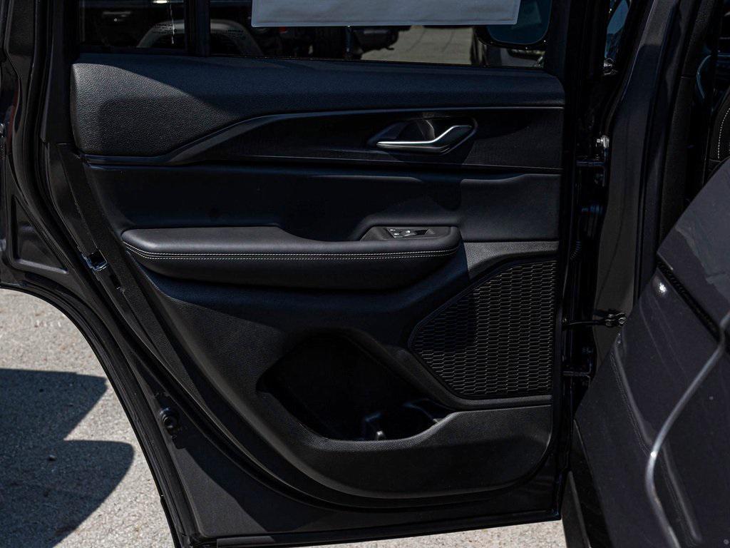 new 2025 Jeep Grand Cherokee car, priced at $42,710