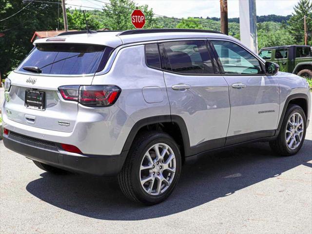 new 2024 Jeep Compass car, priced at $34,000