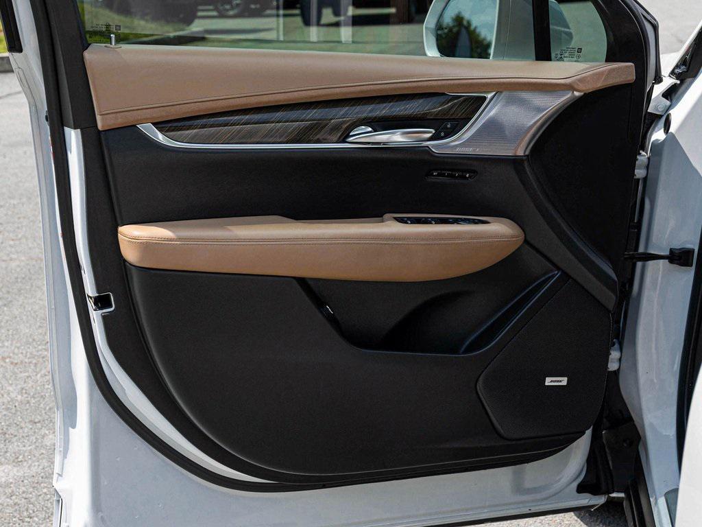 used 2020 Cadillac XT6 car, priced at $29,990