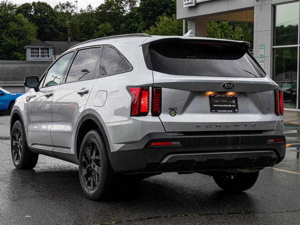 used 2021 Kia Sorento car, priced at $26,240