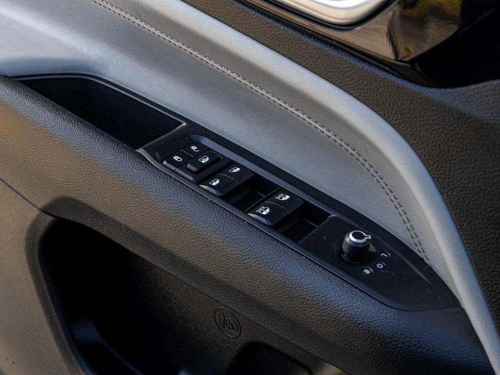 used 2022 Jeep Compass car, priced at $23,990
