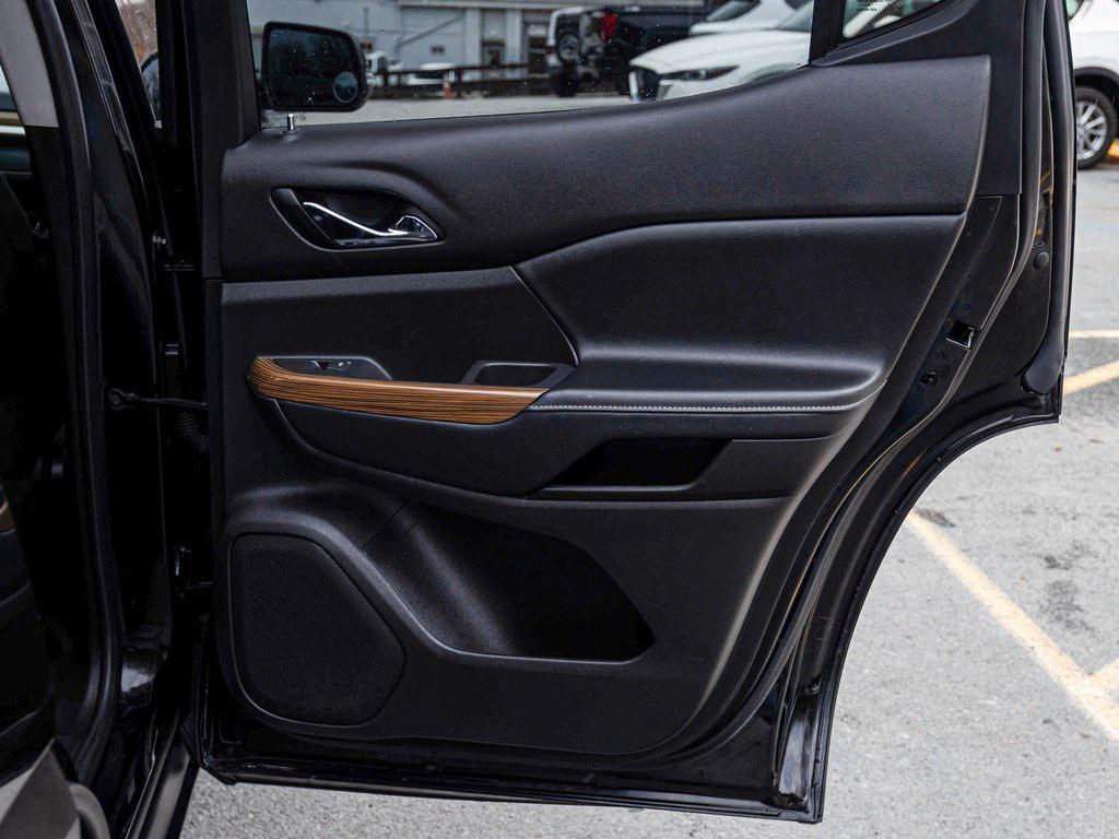 used 2021 GMC Acadia car, priced at $17,990