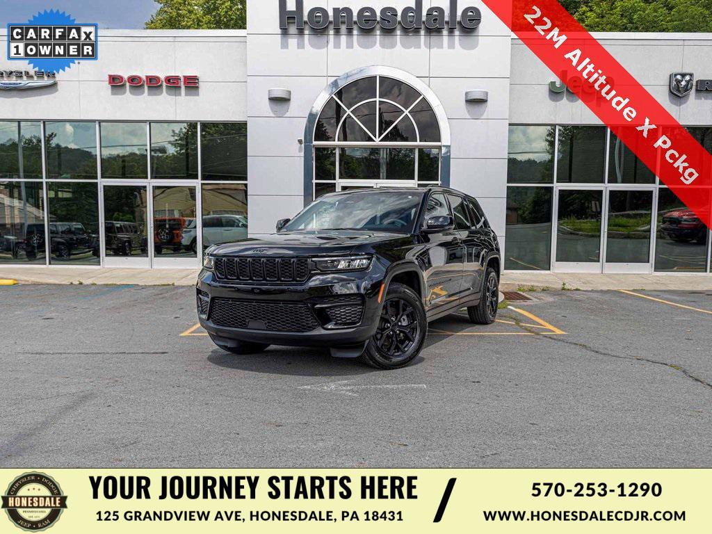 used 2024 Jeep Grand Cherokee car, priced at $35,990