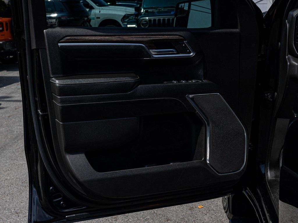 used 2024 GMC Sierra 1500 car, priced at $47,990