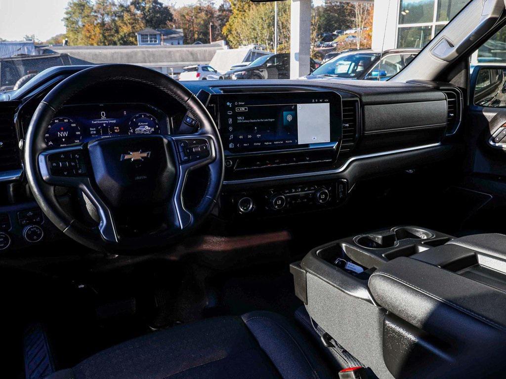 used 2024 Chevrolet Silverado 1500 car, priced at $39,990