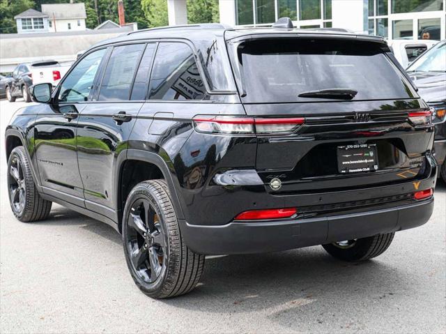 new 2024 Jeep Grand Cherokee car, priced at $48,571