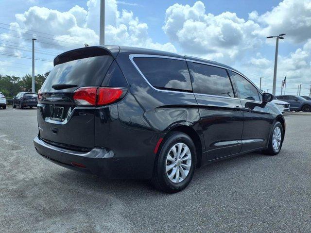 used 2017 Chrysler Pacifica car, priced at $11,495
