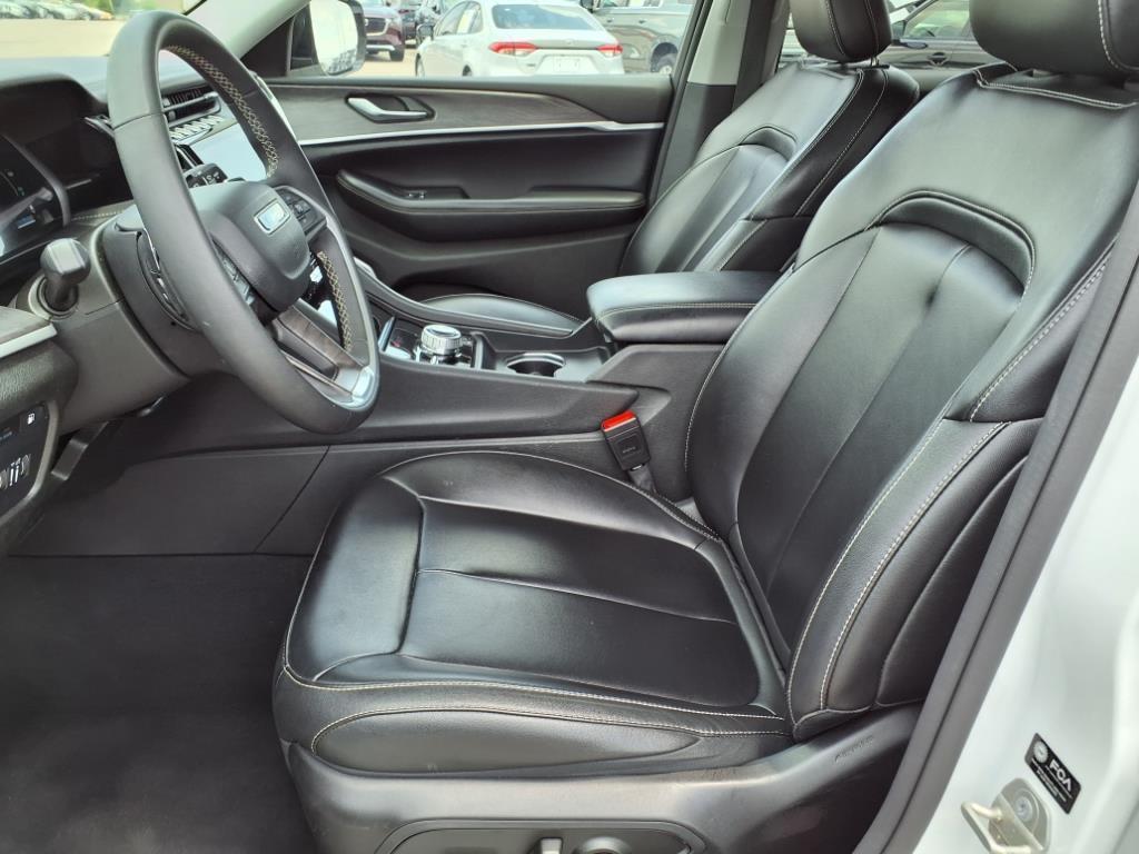 used 2023 Jeep Grand Cherokee 4xe car, priced at $27,995