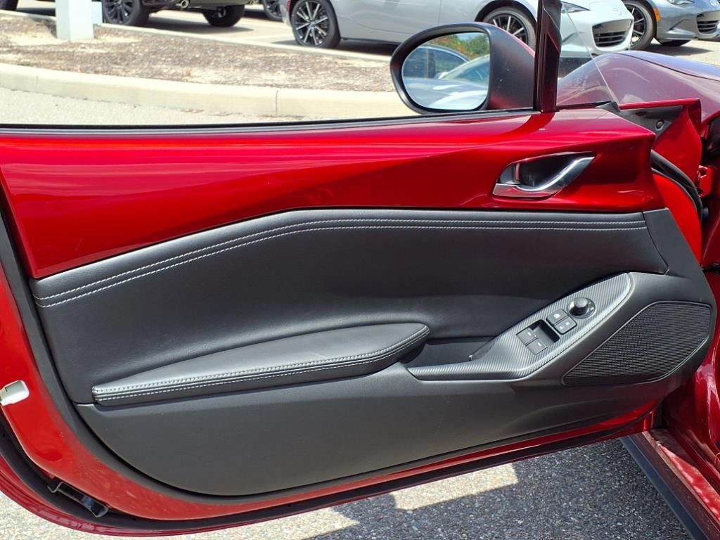 new 2025 Mazda MX-5 Miata RF car, priced at $39,769