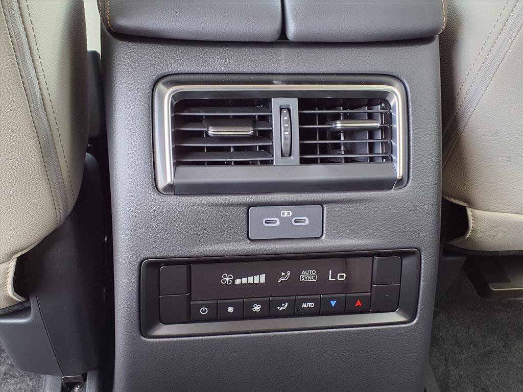 new 2025 Mazda CX-70 PHEV car, priced at $53,962