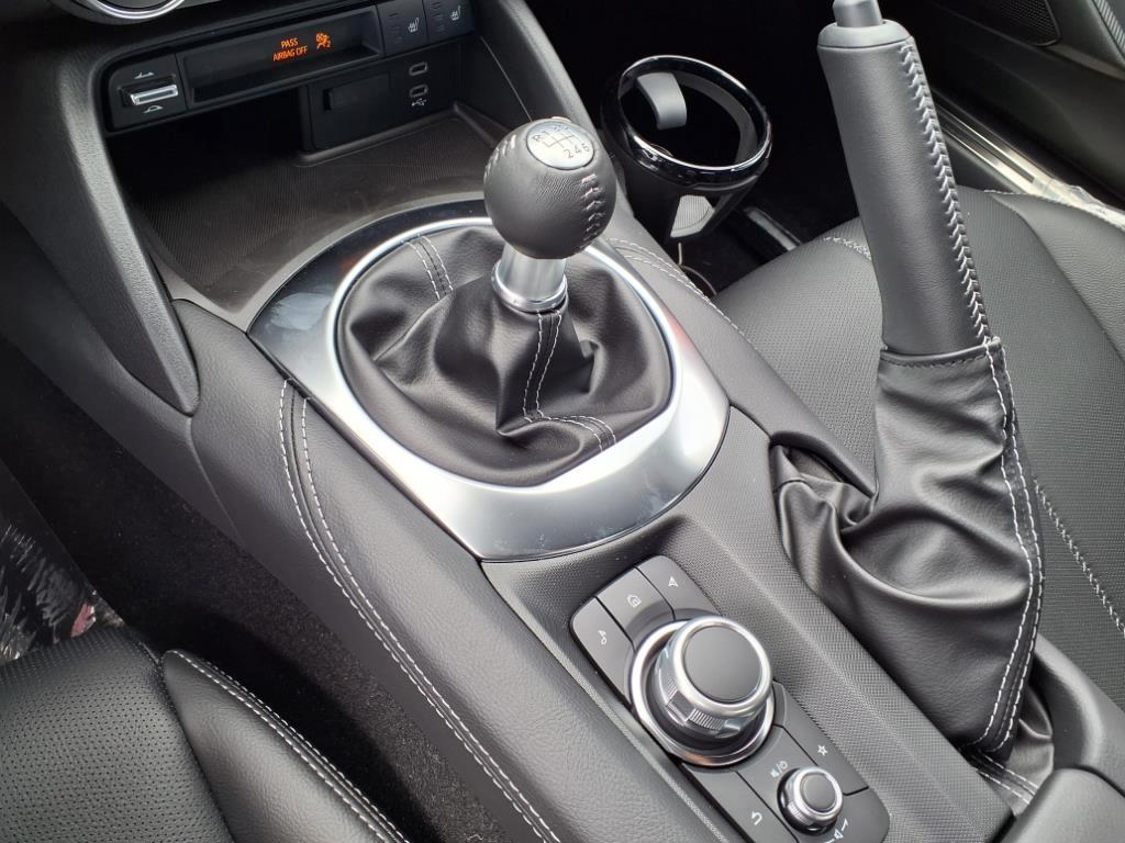 new 2025 Mazda MX-5 Miata RF car, priced at $38,307