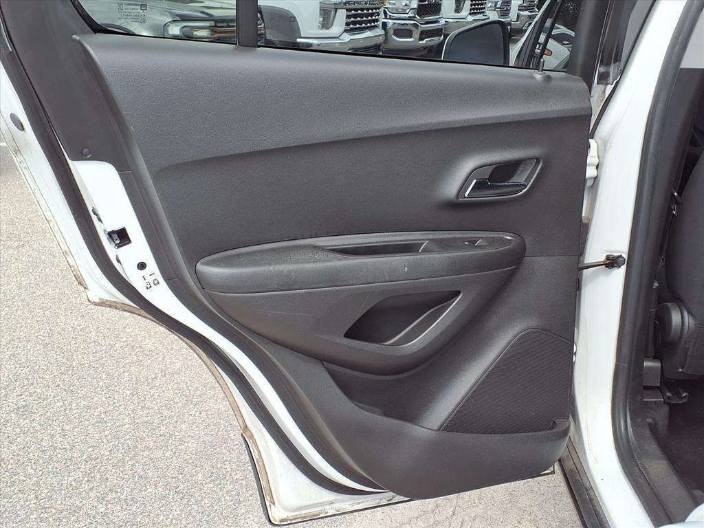 used 2022 Chevrolet Trax car, priced at $16,395
