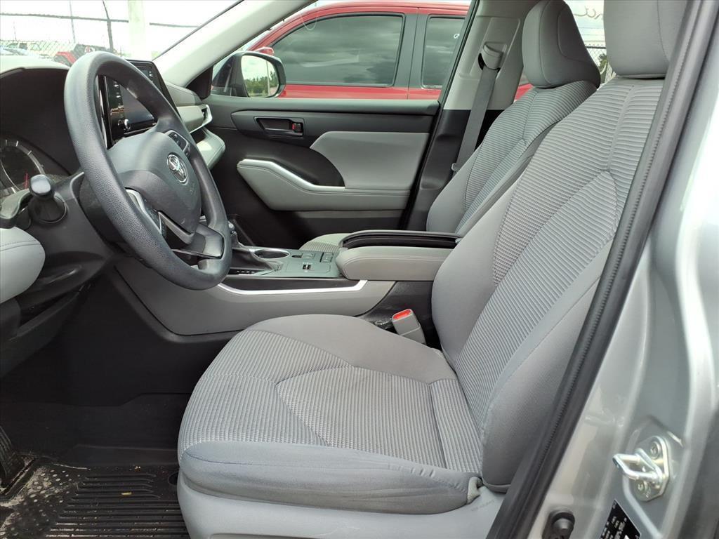 used 2022 Toyota Highlander car, priced at $26,595