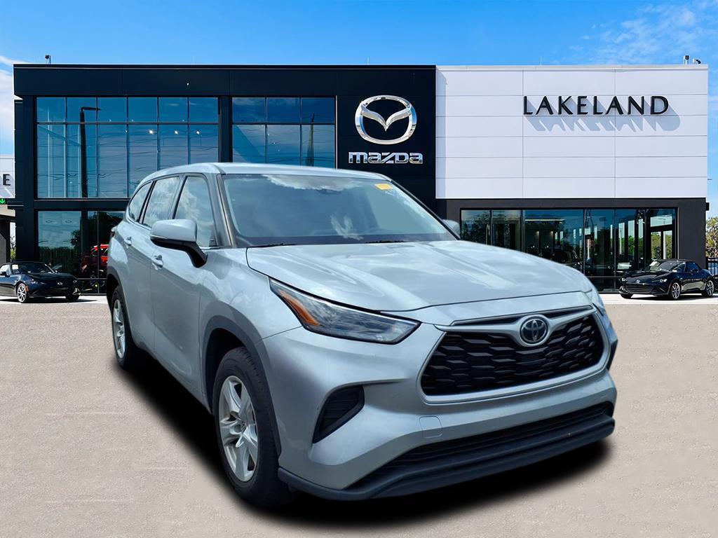 used 2022 Toyota Highlander car, priced at $26,595