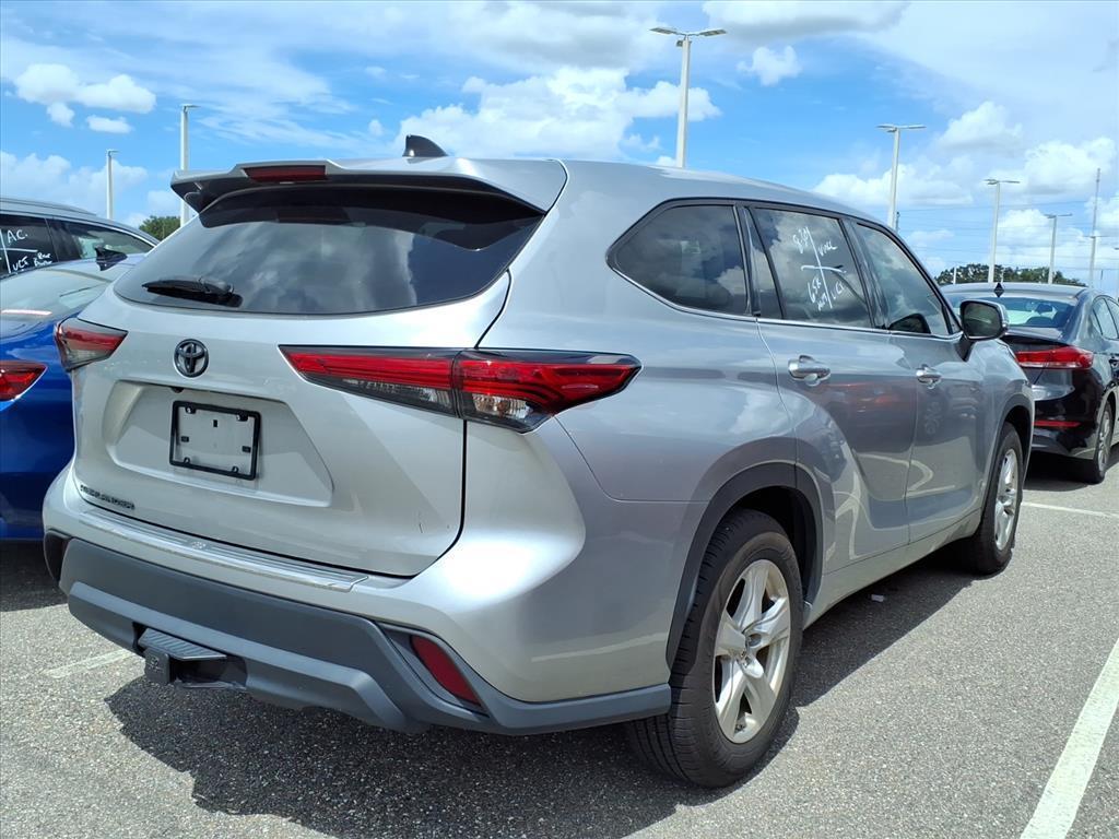 used 2022 Toyota Highlander car, priced at $26,595