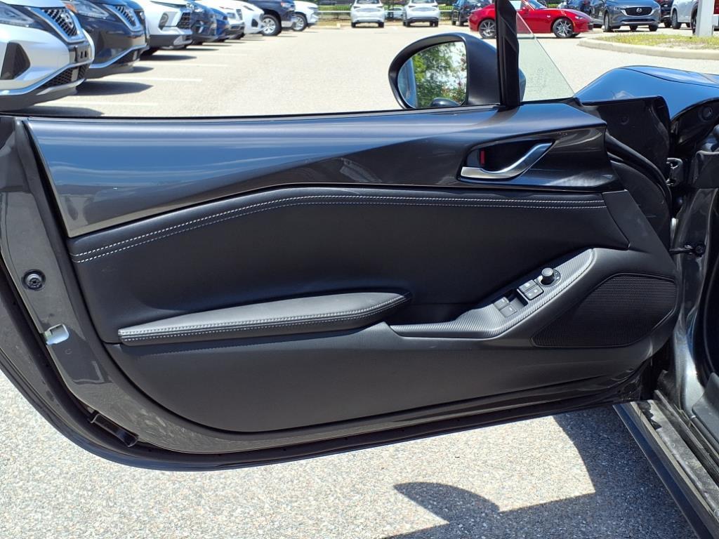 new 2025 Mazda MX-5 Miata car, priced at $36,681