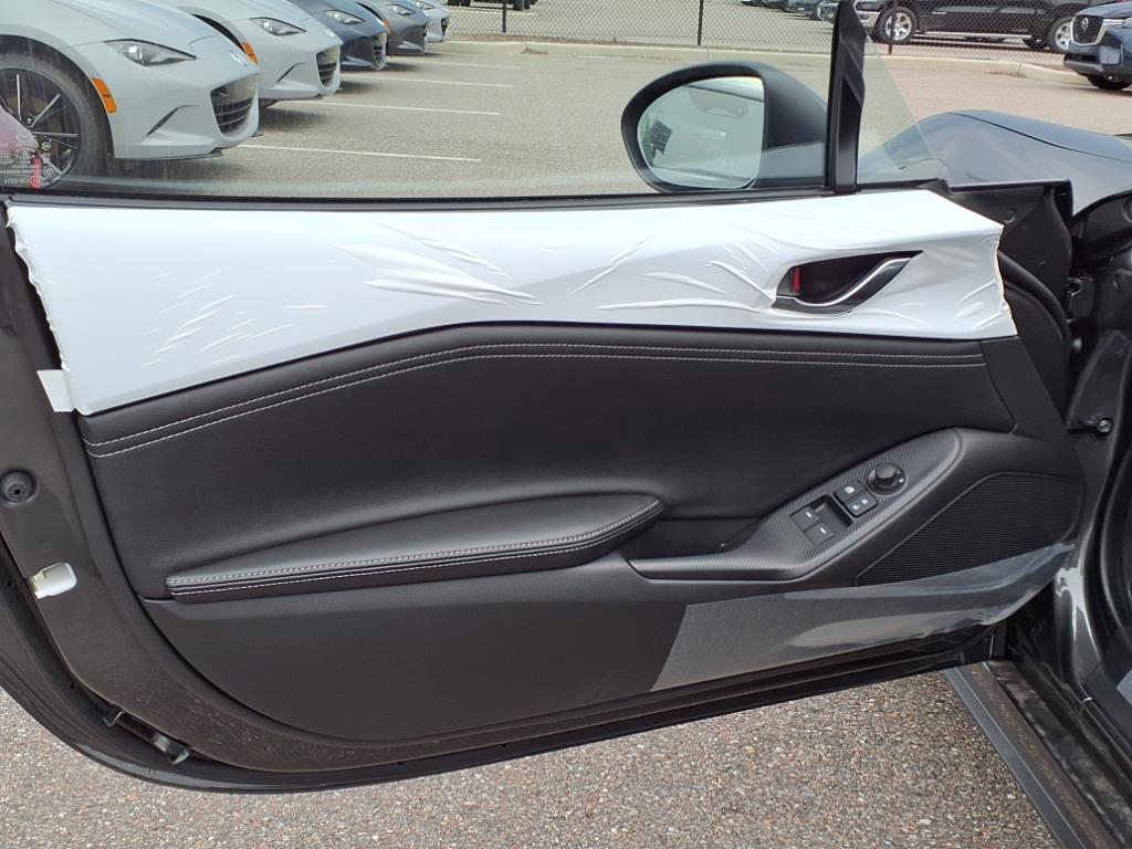 new 2025 Mazda MX-5 Miata RF car, priced at $39,574