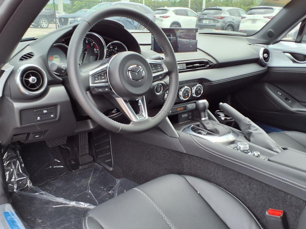 new 2025 Mazda MX-5 Miata RF car, priced at $39,574