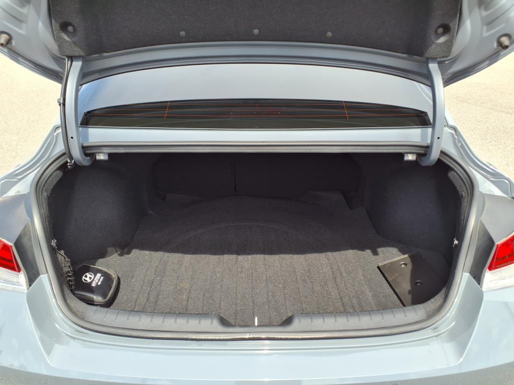 used 2021 Hyundai Elantra car, priced at $13,995