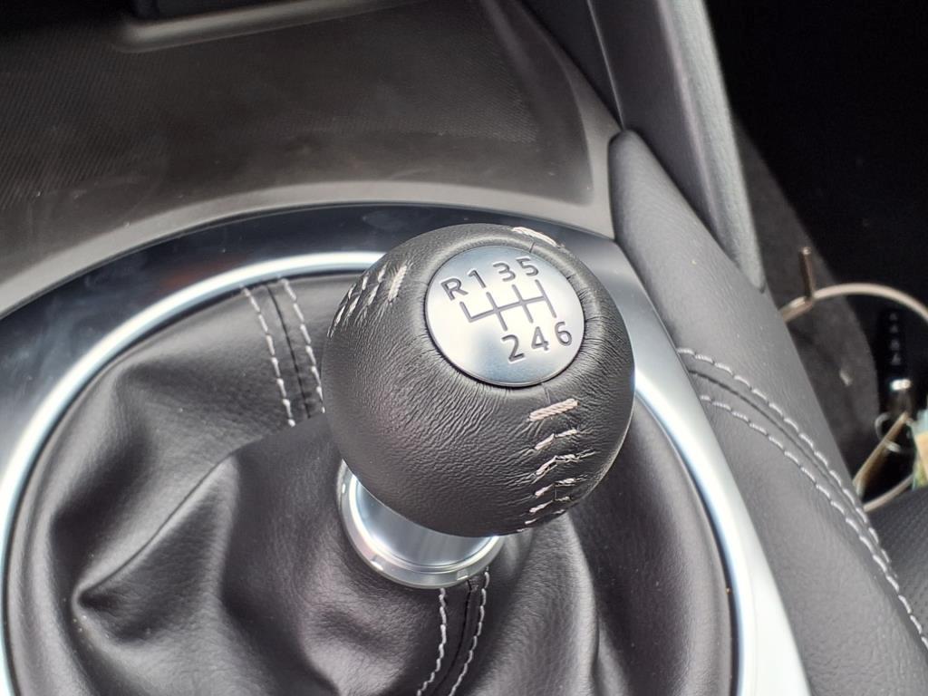 new 2025 Mazda MX-5 Miata RF car, priced at $37,796
