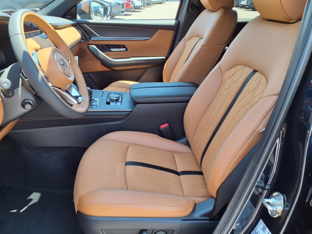new 2025 Mazda CX-90 car, priced at $53,734