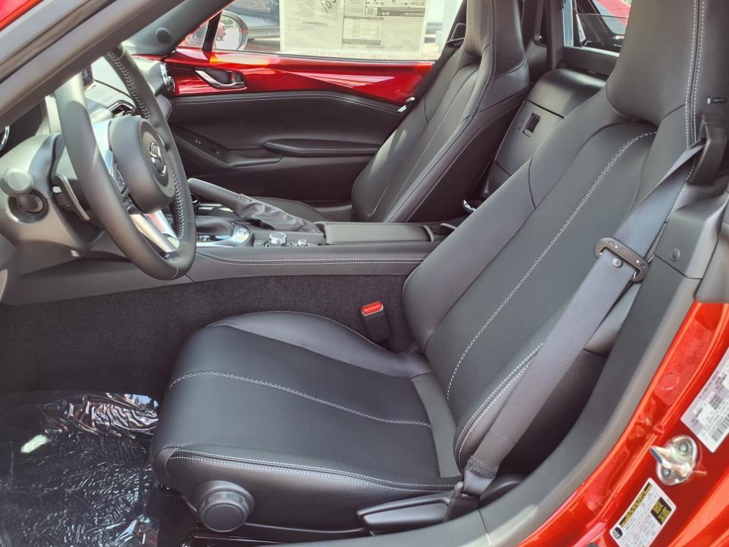 new 2025 Mazda MX-5 Miata RF car, priced at $39,574
