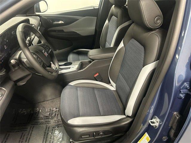 new 2025 Buick Envista car, priced at $25,280