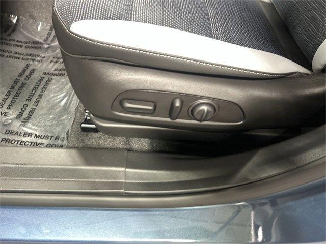 new 2025 Buick Envista car, priced at $25,280