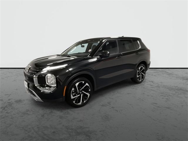 used 2022 Mitsubishi Outlander car, priced at $22,040