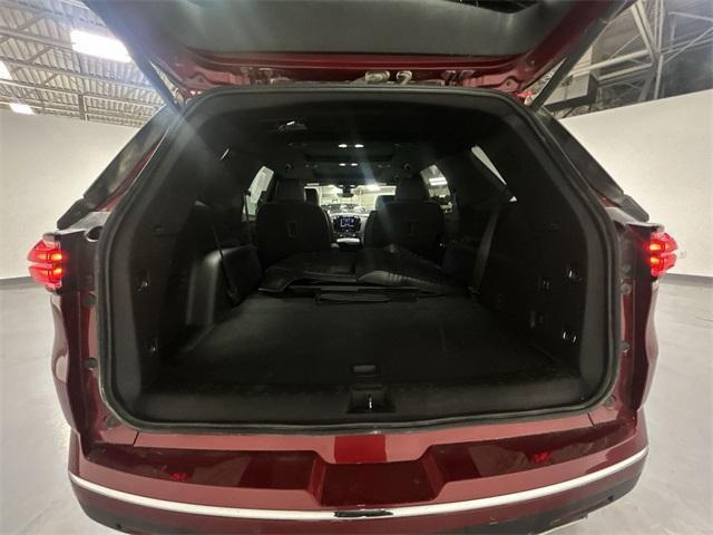 used 2023 Chevrolet Traverse car, priced at $38,324