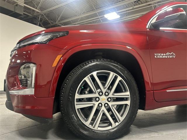 used 2023 Chevrolet Traverse car, priced at $38,324