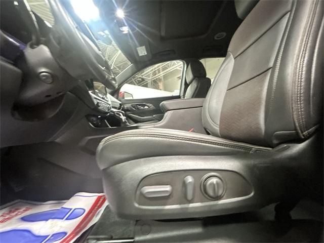 used 2023 Chevrolet Traverse car, priced at $38,324