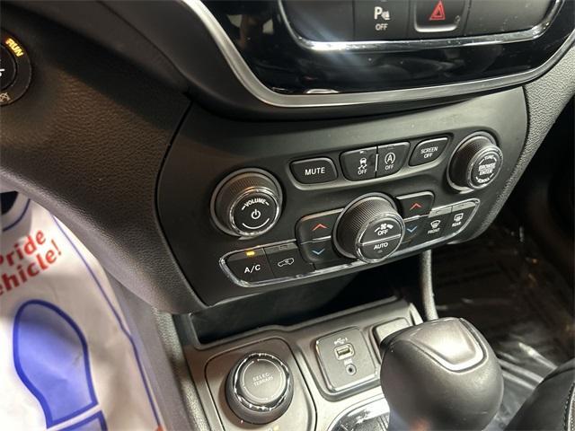 used 2019 Jeep Cherokee car, priced at $16,550