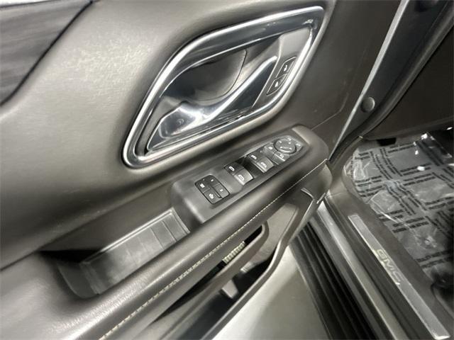 used 2021 GMC Yukon car, priced at $43,943