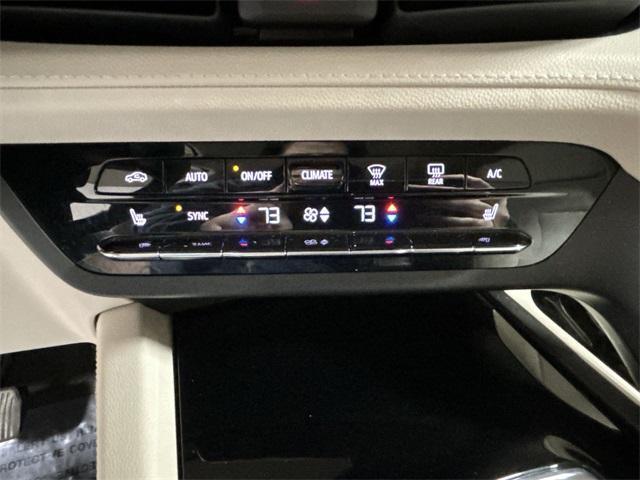 used 2023 Buick Envision car, priced at $22,992