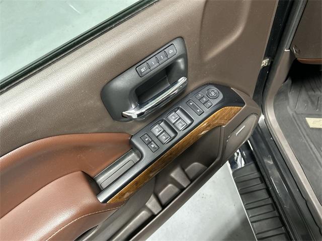 used 2015 Chevrolet Silverado 1500 car, priced at $15,426