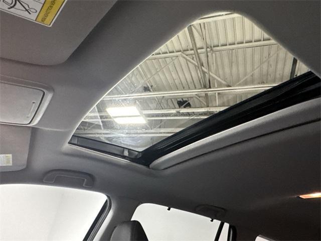 used 2022 Honda Pilot car, priced at $33,591