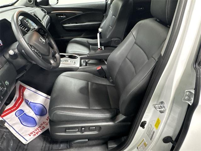 used 2022 Honda Pilot car, priced at $33,591
