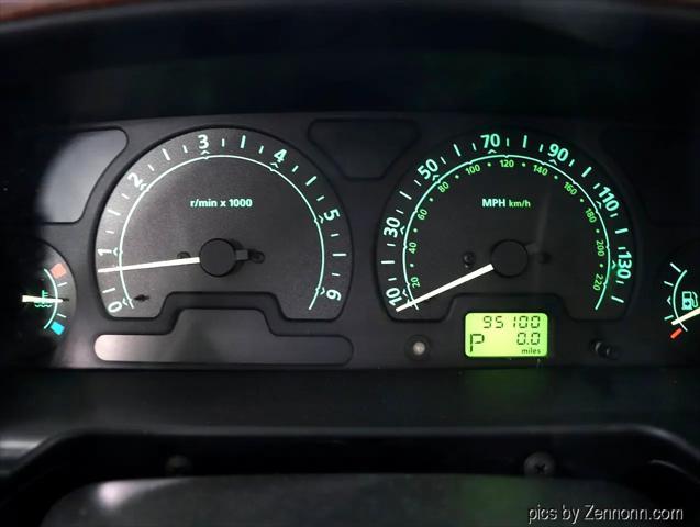 used 2004 Land Rover Discovery car, priced at $14,990