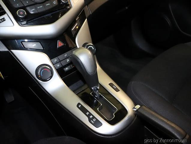 used 2015 Chevrolet Cruze car, priced at $9,990