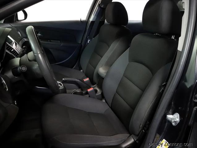 used 2015 Chevrolet Cruze car, priced at $9,990