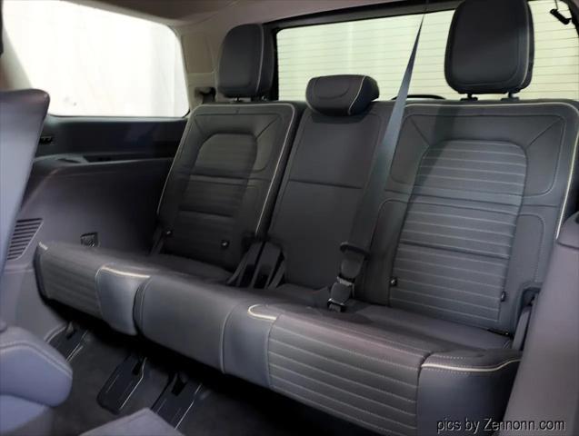used 2019 Lincoln Navigator car, priced at $34,990
