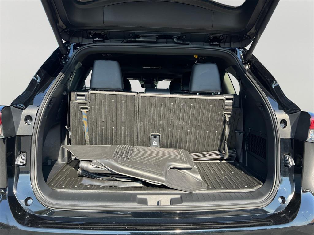 used 2025 Toyota Highlander car, priced at $46,499