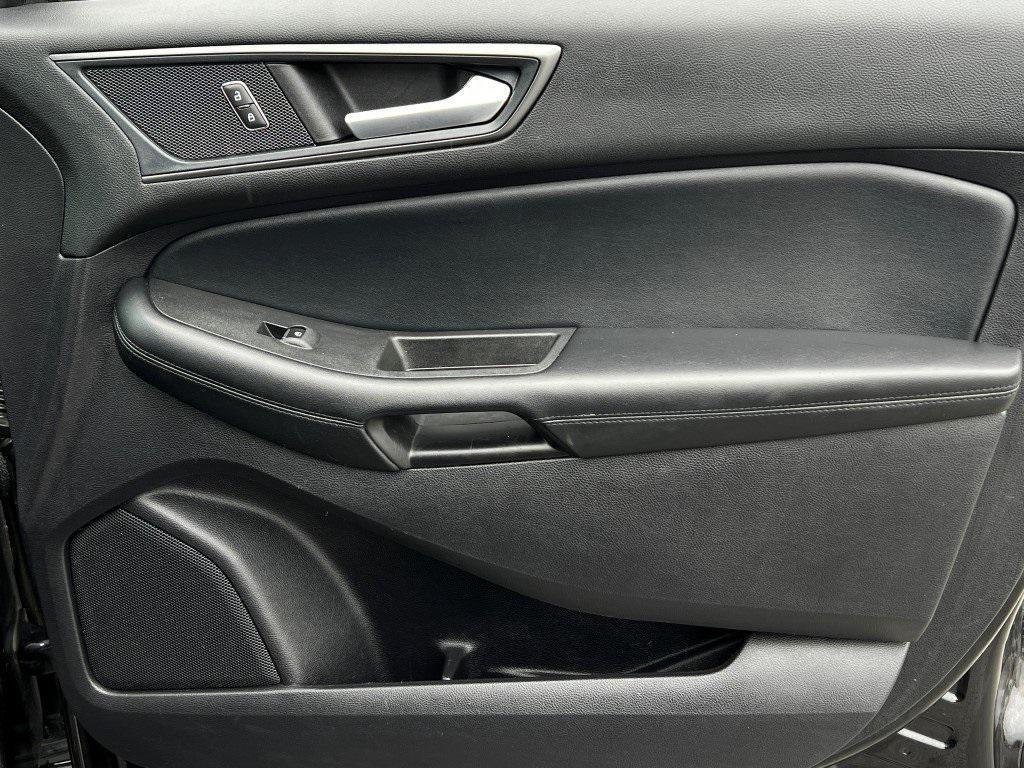used 2021 Ford Edge car, priced at $15,999