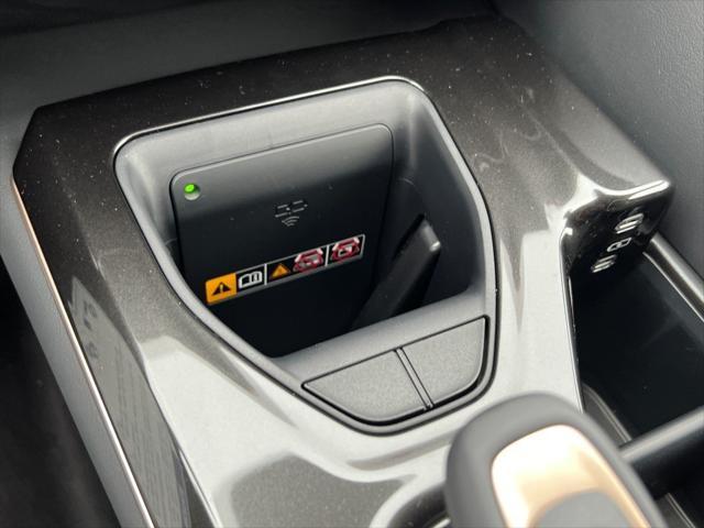 used 2025 Toyota Crown Signia car
