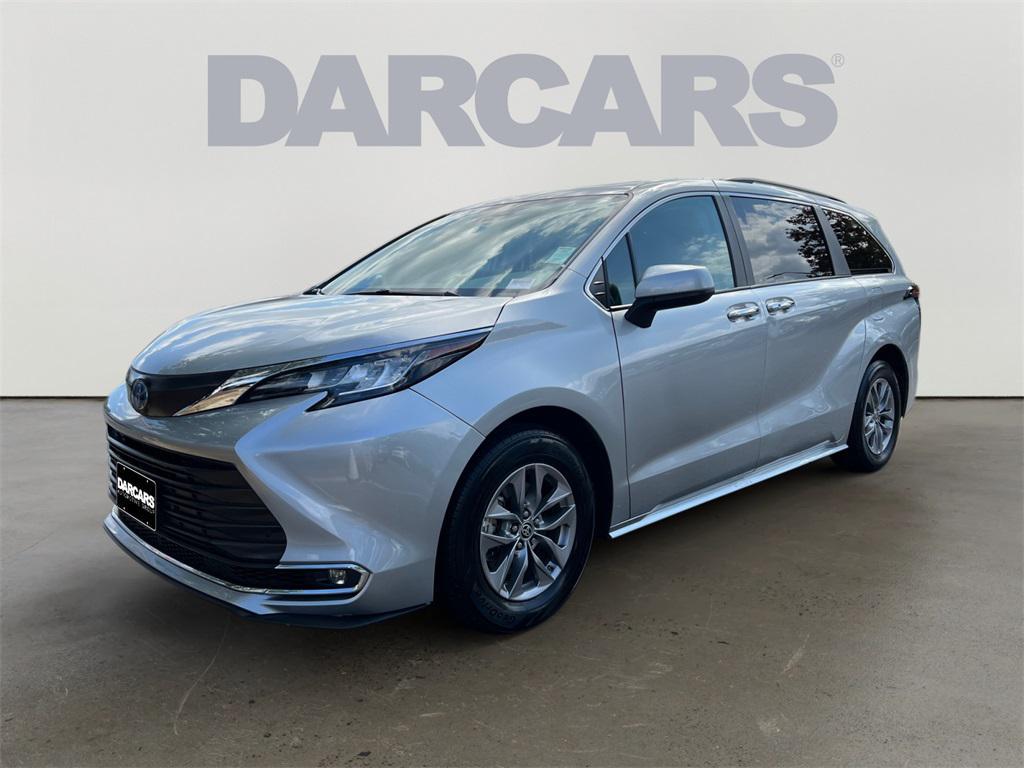 used 2023 Toyota Sienna car, priced at $40,399