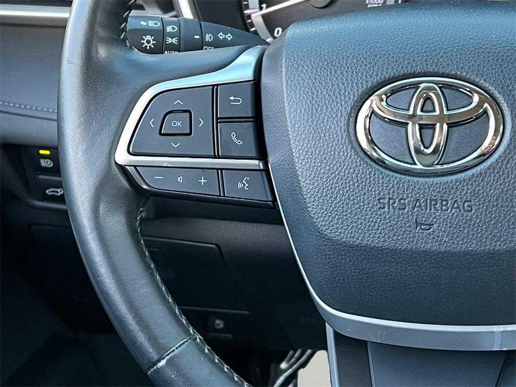 used 2024 Toyota Highlander car, priced at $36,930