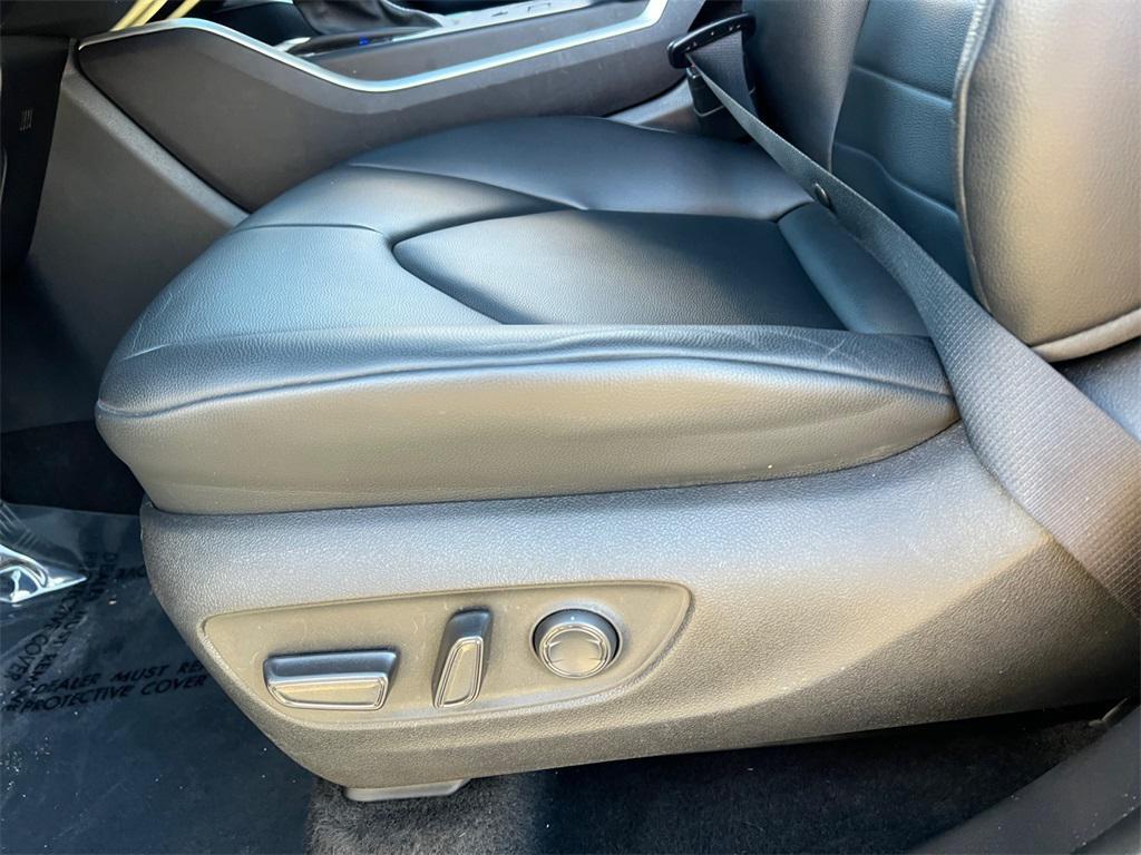 used 2024 Toyota Highlander car, priced at $36,930