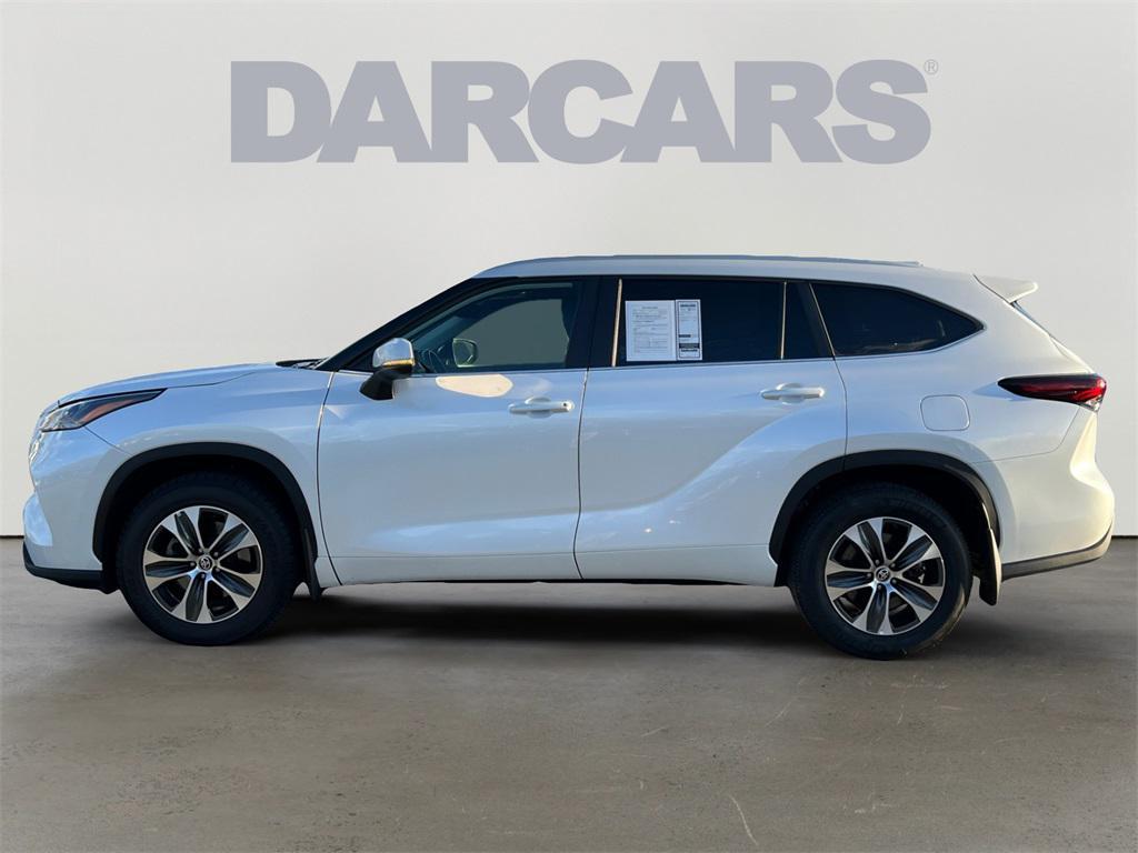 used 2024 Toyota Highlander car, priced at $36,930